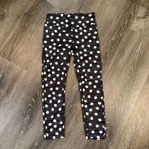 Outdoor Voices polka dot leggings.
